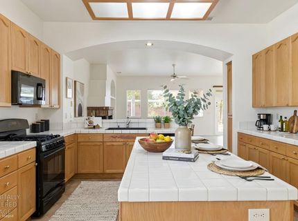 8087 Bothwell Dr, Sacramento, CA 95829 Photo