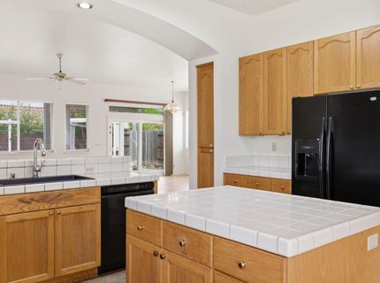 8087 Bothwell Dr, Sacramento, CA 95829 Photo