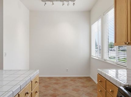 8087 Bothwell Dr, Sacramento, CA 95829 Photo