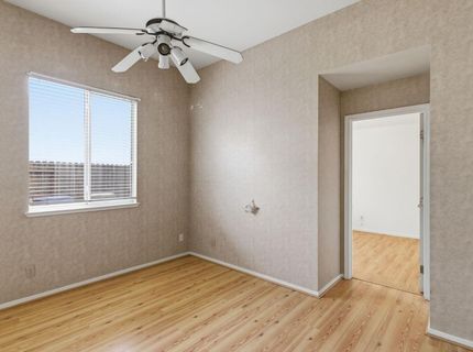 8087 Bothwell Dr, Sacramento, CA 95829 Photo