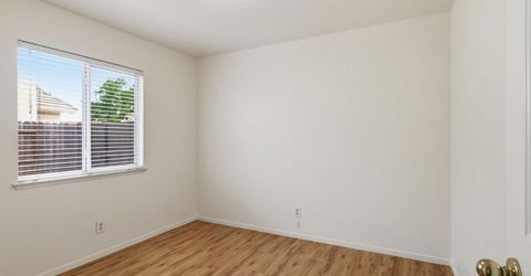 8087 Bothwell Dr, Sacramento, CA 95829 Photo