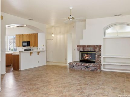 8087 Bothwell Dr, Sacramento, CA 95829 Photo