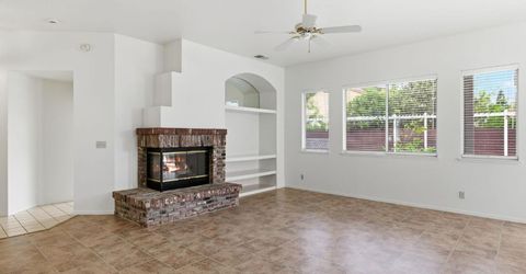 8087 Bothwell Dr, Sacramento, CA 95829 Photo