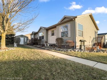 11191 Shady Grove Court , Green Oak Twp, MI 48178