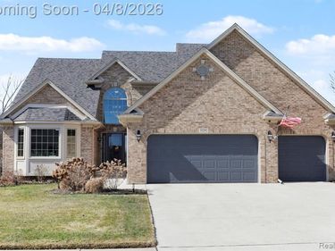 33292 Mallard Drive, Brownstown Twp, MI 48173