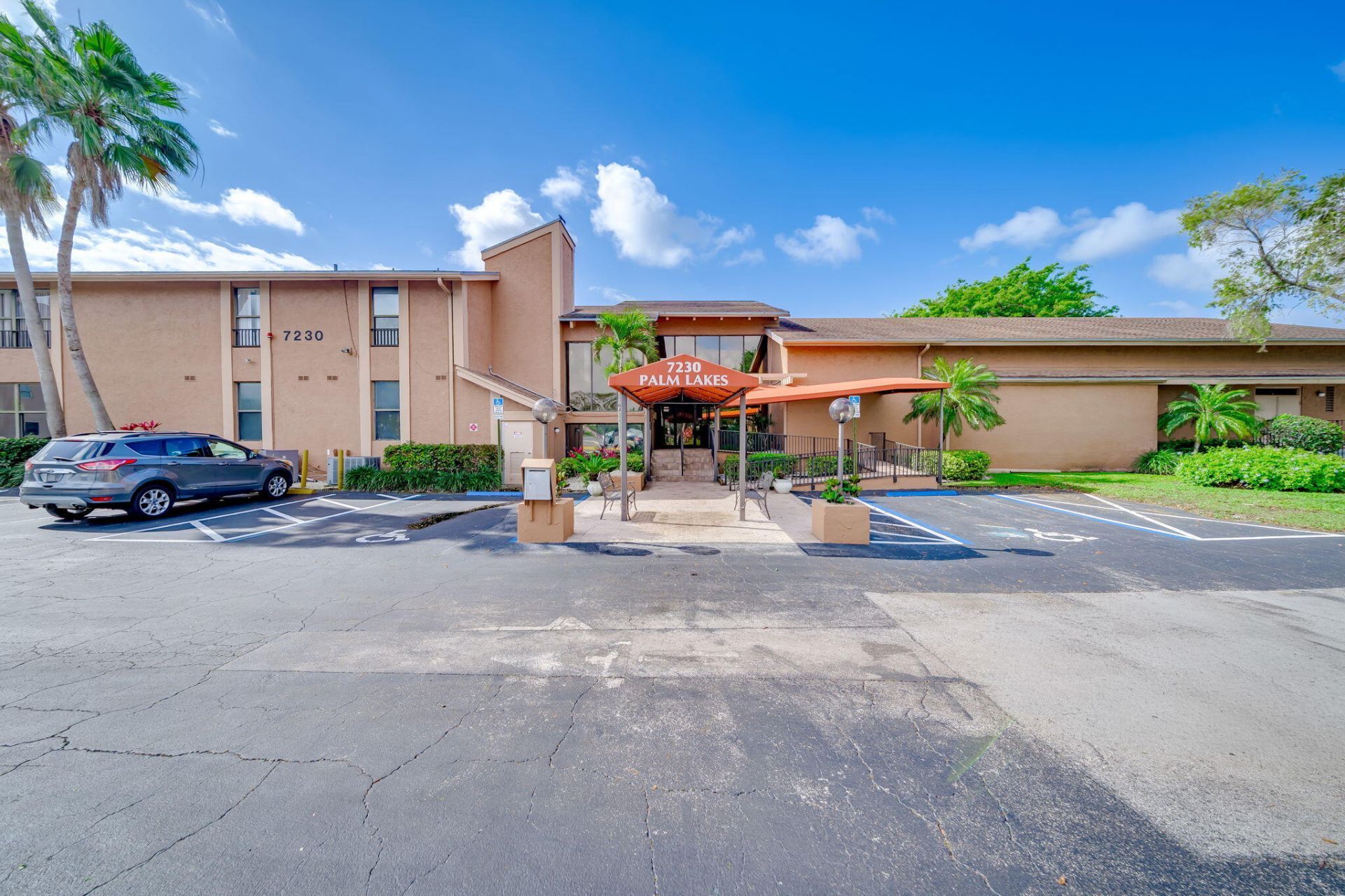 7301 NW 1st Street, Unit 402, Margate, FL 33063 Photo