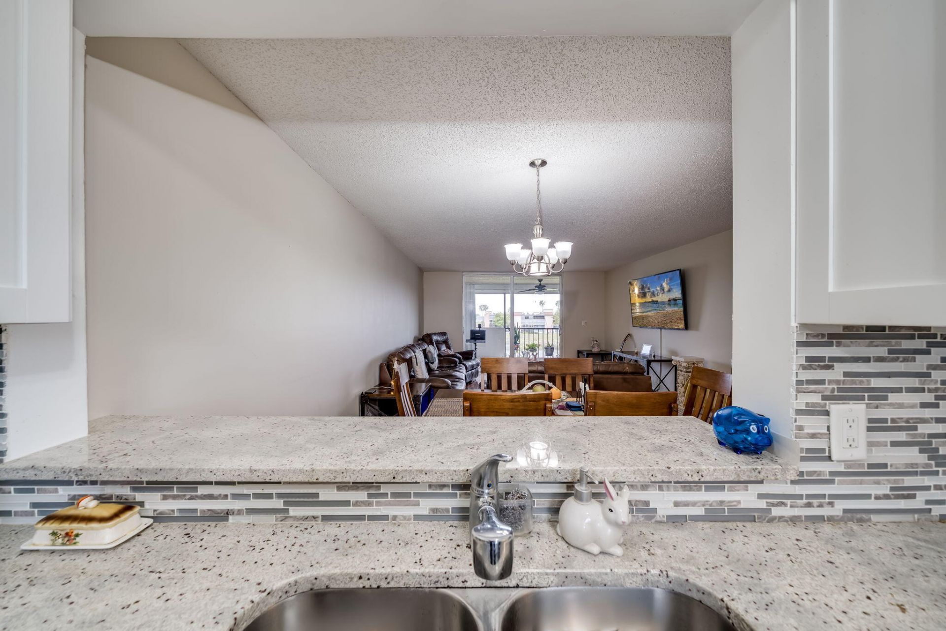 7301 NW 1st Street, Unit 402, Margate, FL 33063 Photo