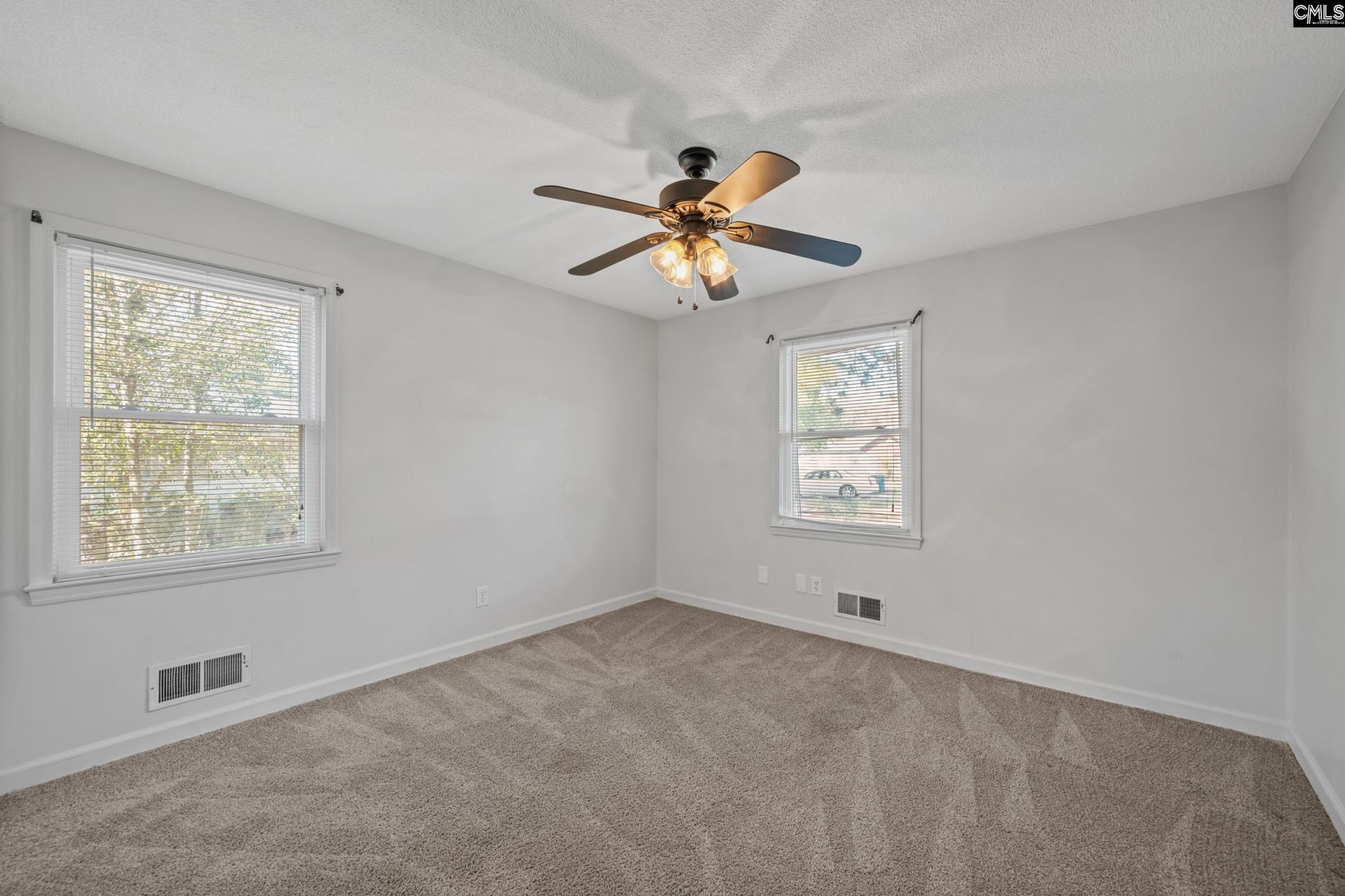 3 Holly Tree Court  Photo 32