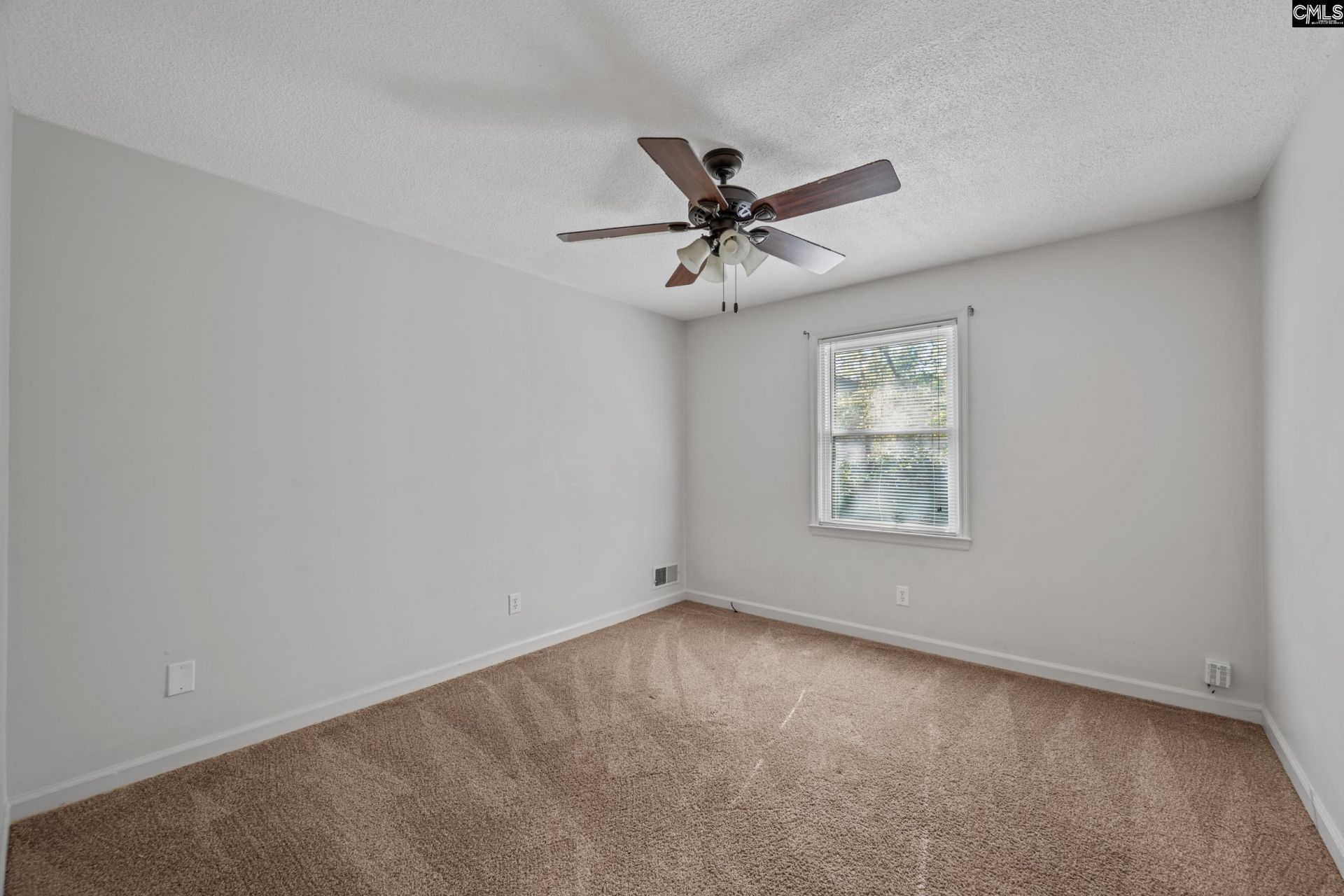 3 Holly Tree Court  Photo 37