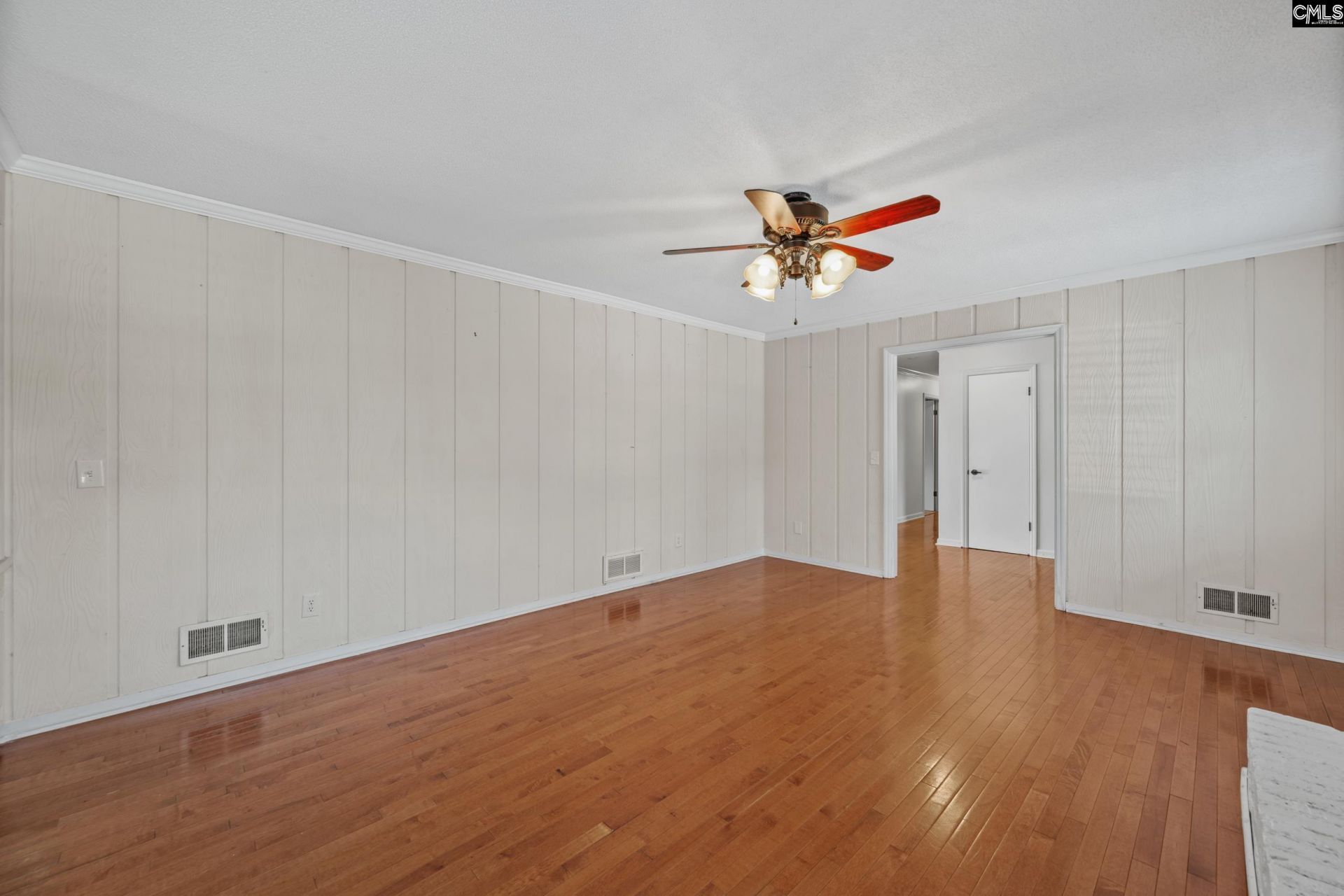 3 Holly Tree Court  Photo 9