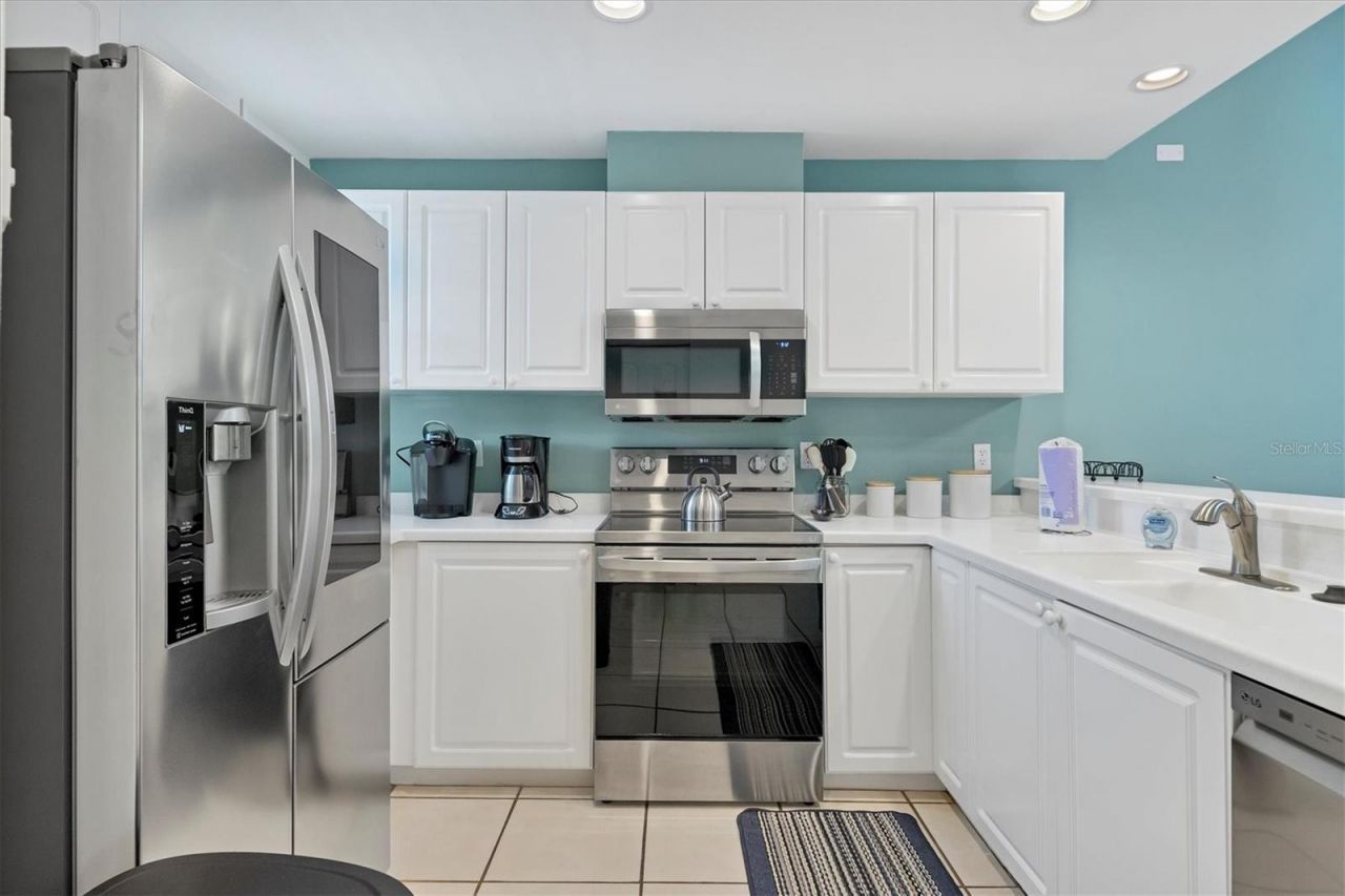 3803 54th Drive W, Unit 202, Bradenton, FL 34210 Photo