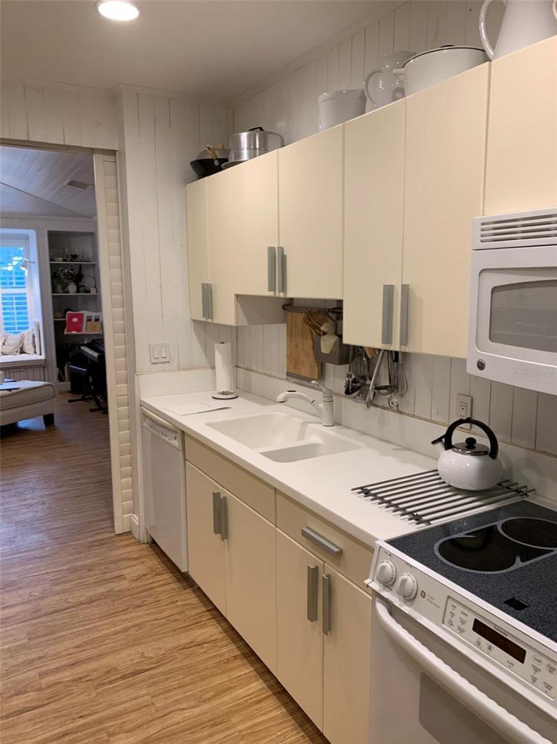 3510 54th Drive W, Unit 101, Bradenton, FL 34210 Photo