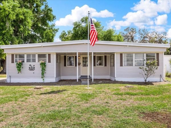 11504 HICKORY LANE, TAVARES, FL 32778