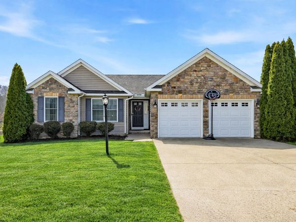 403 Oakmont Court, Maidsville, WV 26541