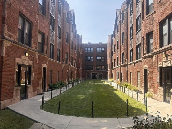 5248 S Drexel Avenue , Unit 2E, Chicago, IL 60615