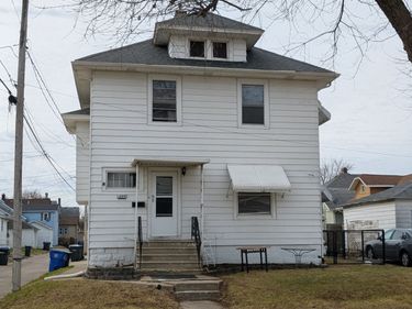 239 W Hayes Street , Davenport, IA 52803