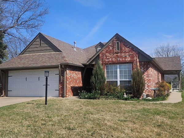 2015 W 4th Place S, Claremore, OK 74017