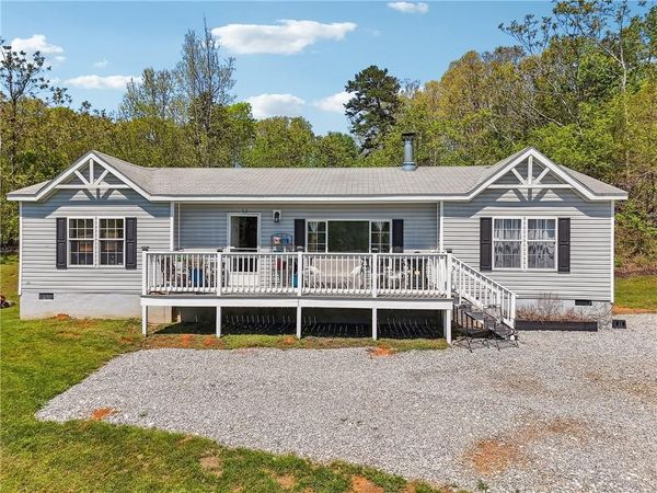 2496 Venture Drive, Gainesville, GA 30506