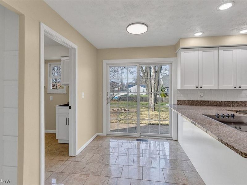 620 Lindford Drive, Bay Village, OH 44140 Photo 3