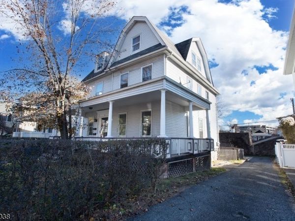 31 Cloverhill Pl, Unit 1, Montclair, NJ 07042