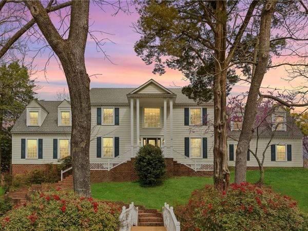 15 W Governor Drive, Newport News, VA 23602