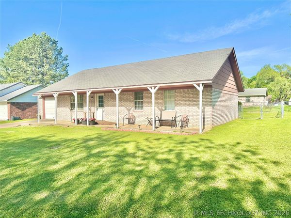 318 Ted Allen Lane , Stigler, OK 74462