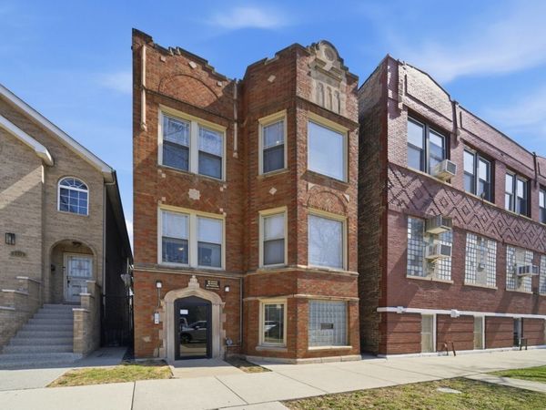 1253 S Tripp Avenue , Chicago, IL 60623