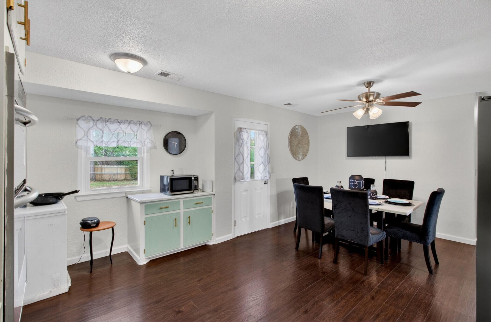 130 Cornell Drive Photo 13