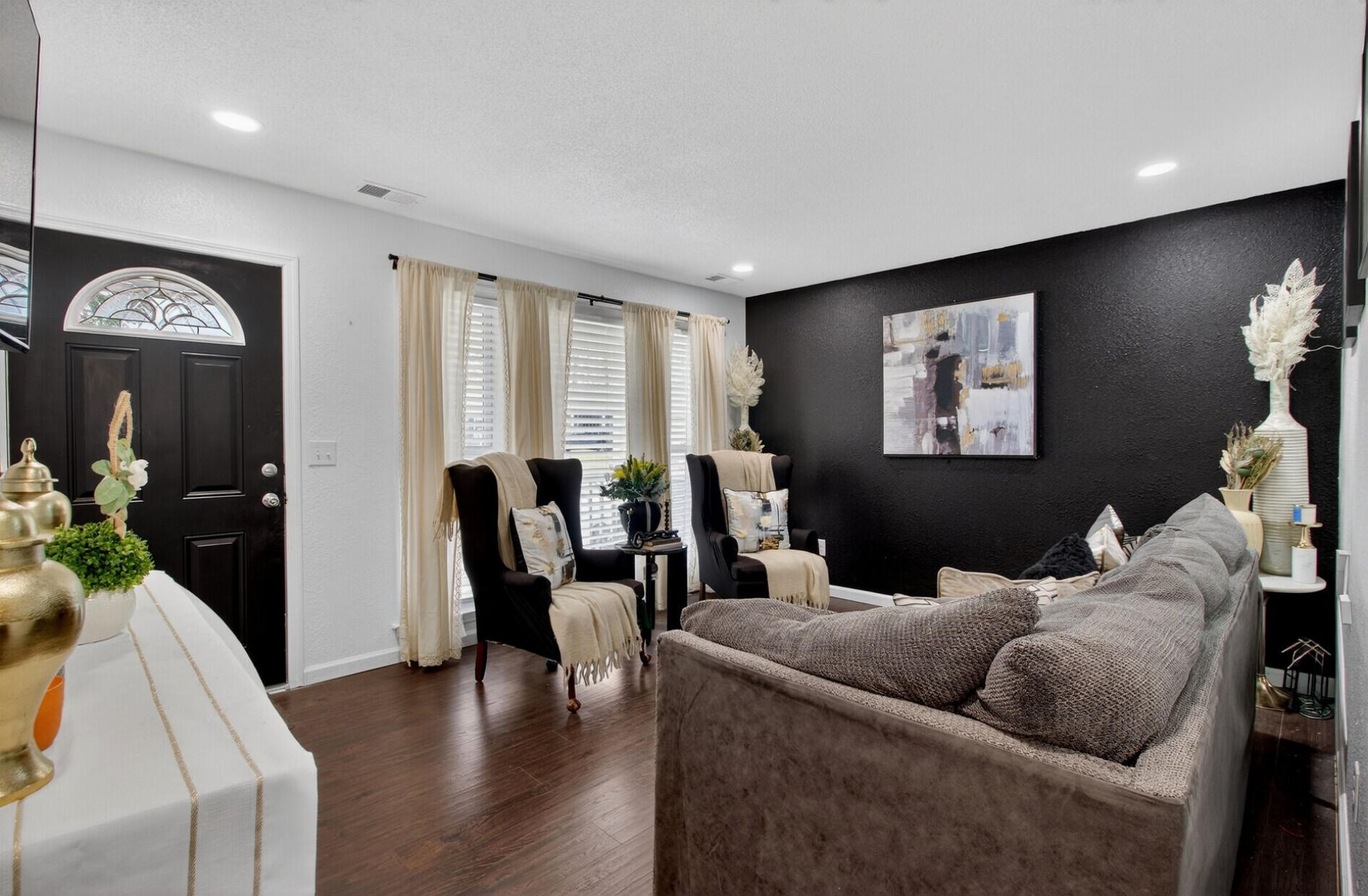 130 Cornell Drive Photo 5