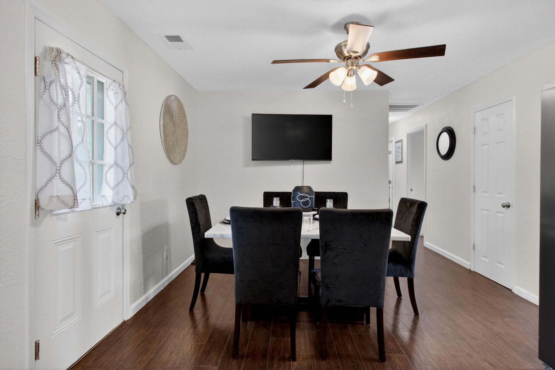 130 Cornell Drive Photo 8