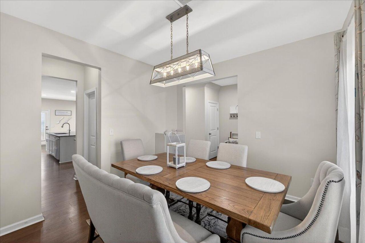 210 Wood Thrush Way Photo 10