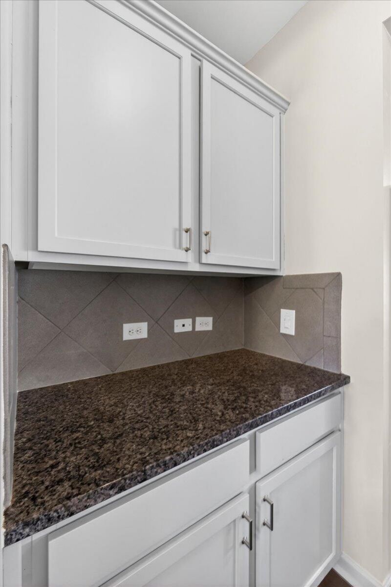 210 Wood Thrush Way Photo 11