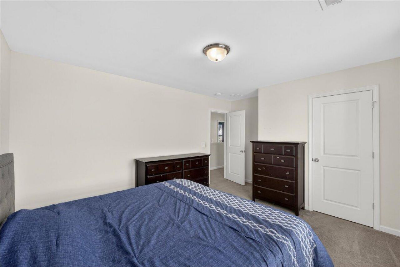 210 Wood Thrush Way Photo 24