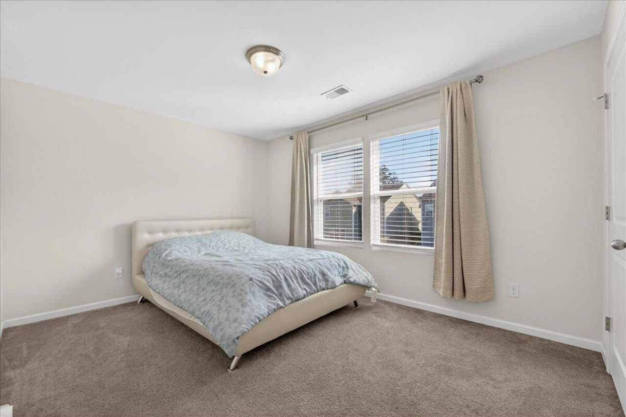 210 Wood Thrush Way Photo 25