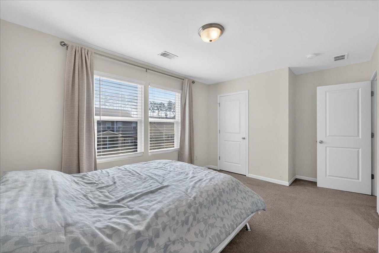 210 Wood Thrush Way Photo 26