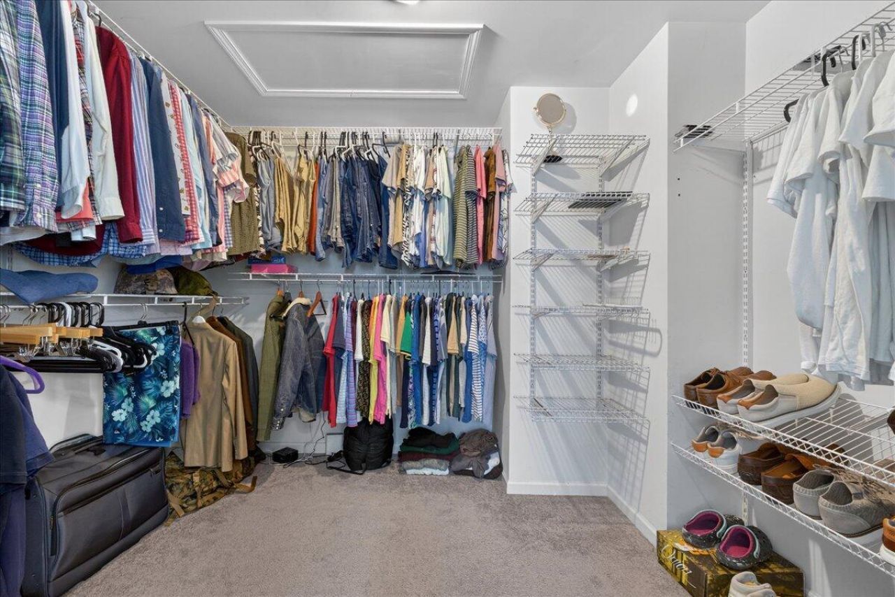 210 Wood Thrush Way Photo 32