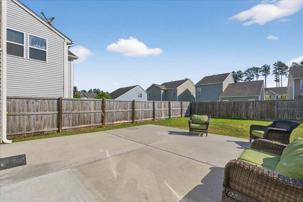 210 Wood Thrush Way Photo 33