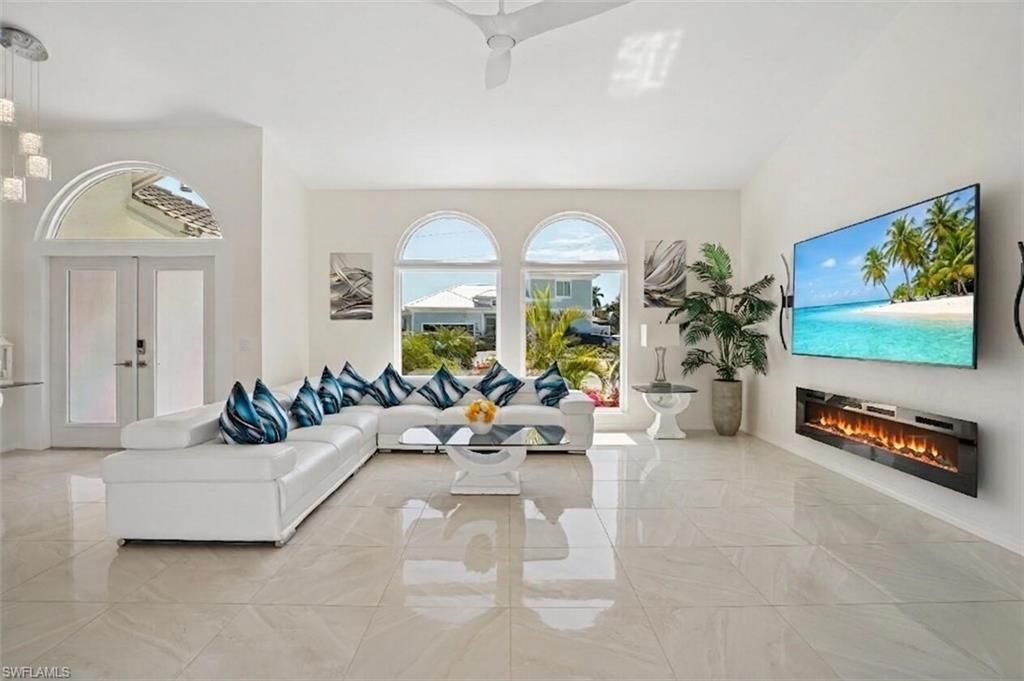 1775 Waterfall Ct, Marco Island, FL 34145 Photo