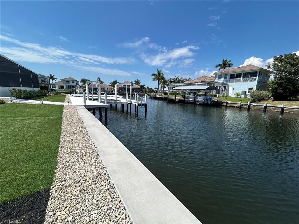 1775 Waterfall Ct, Marco Island, FL 34145 Photo
