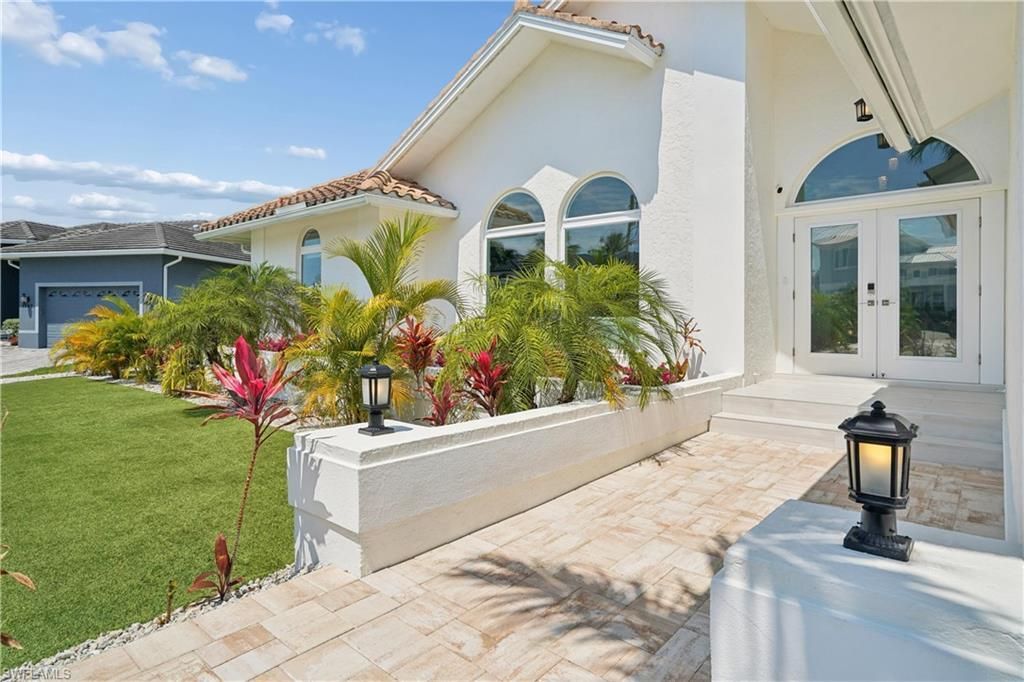 1775 Waterfall Ct, Marco Island, FL 34145 Photo