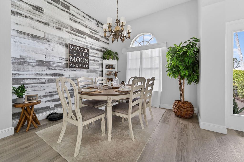 527 NW Bellworth Place, Jensen Beach, FL 34957 Photo