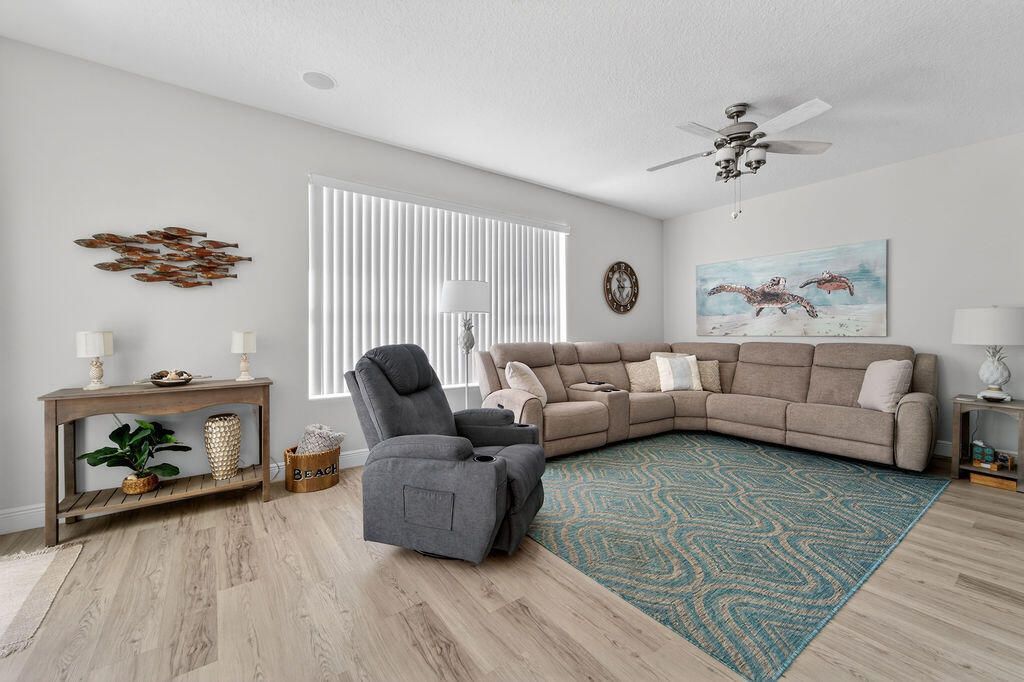 527 NW Bellworth Place, Jensen Beach, FL 34957 Photo