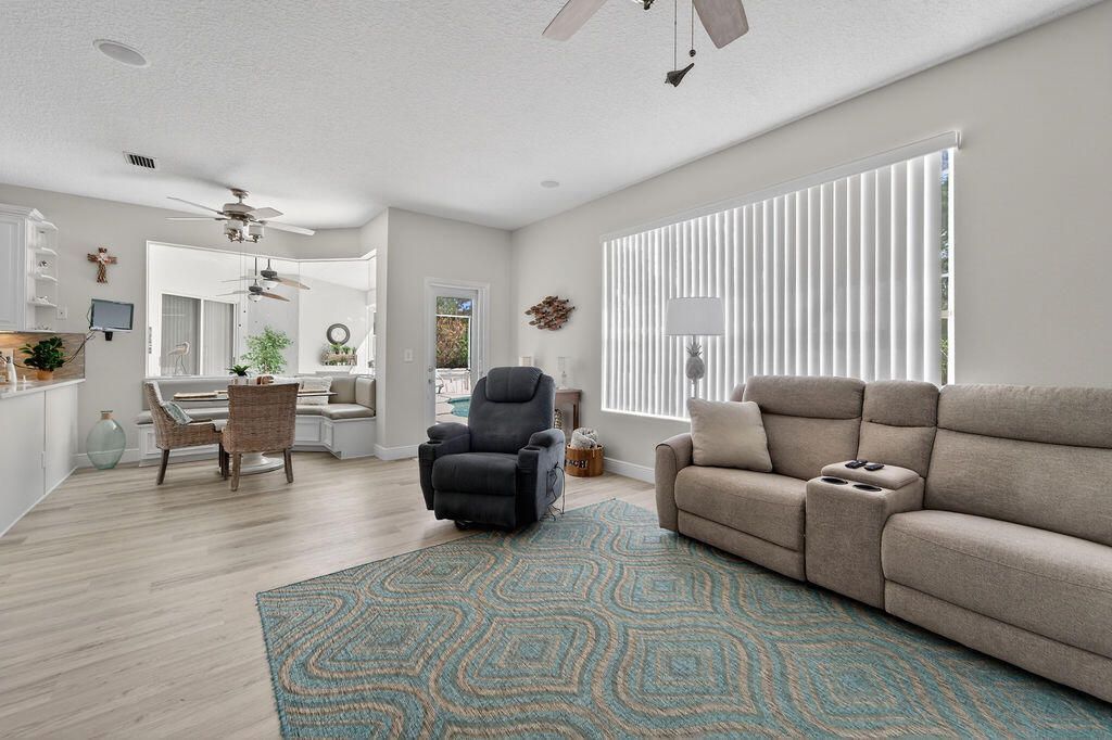 527 NW Bellworth Place, Jensen Beach, FL 34957 Photo