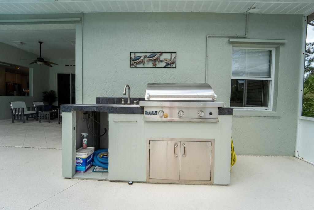 527 NW Bellworth Place, Jensen Beach, FL 34957 Photo