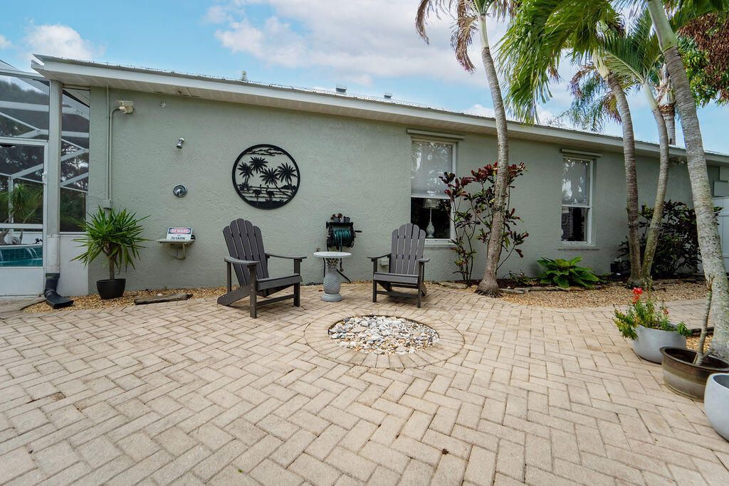 527 NW Bellworth Place, Jensen Beach, FL 34957 Photo