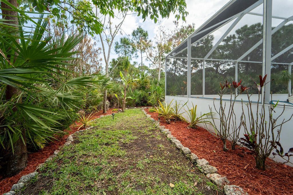 527 NW Bellworth Place, Jensen Beach, FL 34957 Photo