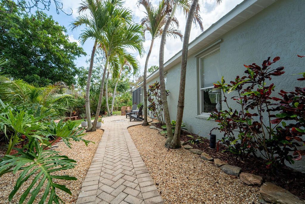 527 NW Bellworth Place, Jensen Beach, FL 34957 Photo