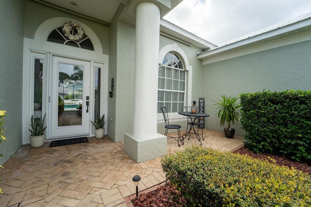 527 NW Bellworth Place, Jensen Beach, FL 34957 Photo