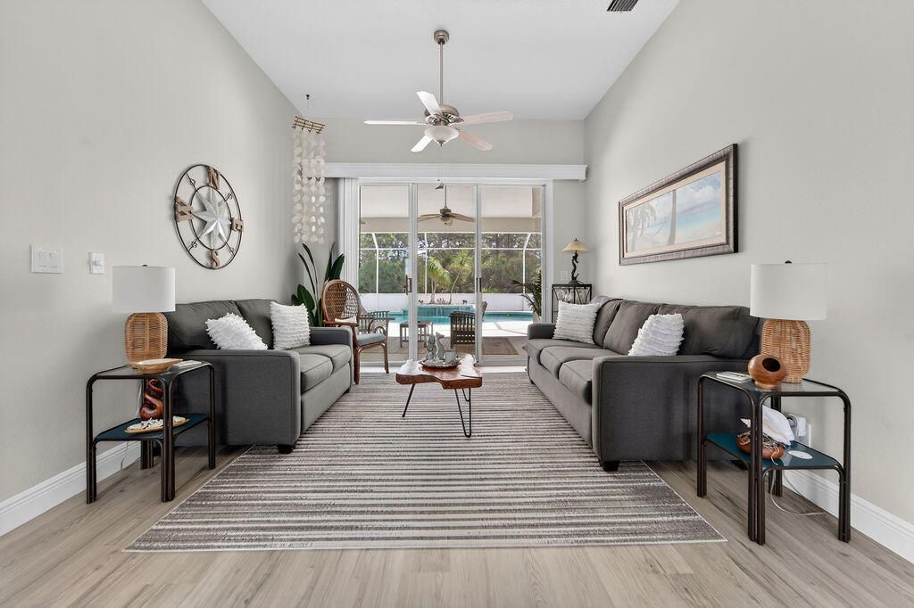 527 NW Bellworth Place, Jensen Beach, FL 34957 Photo