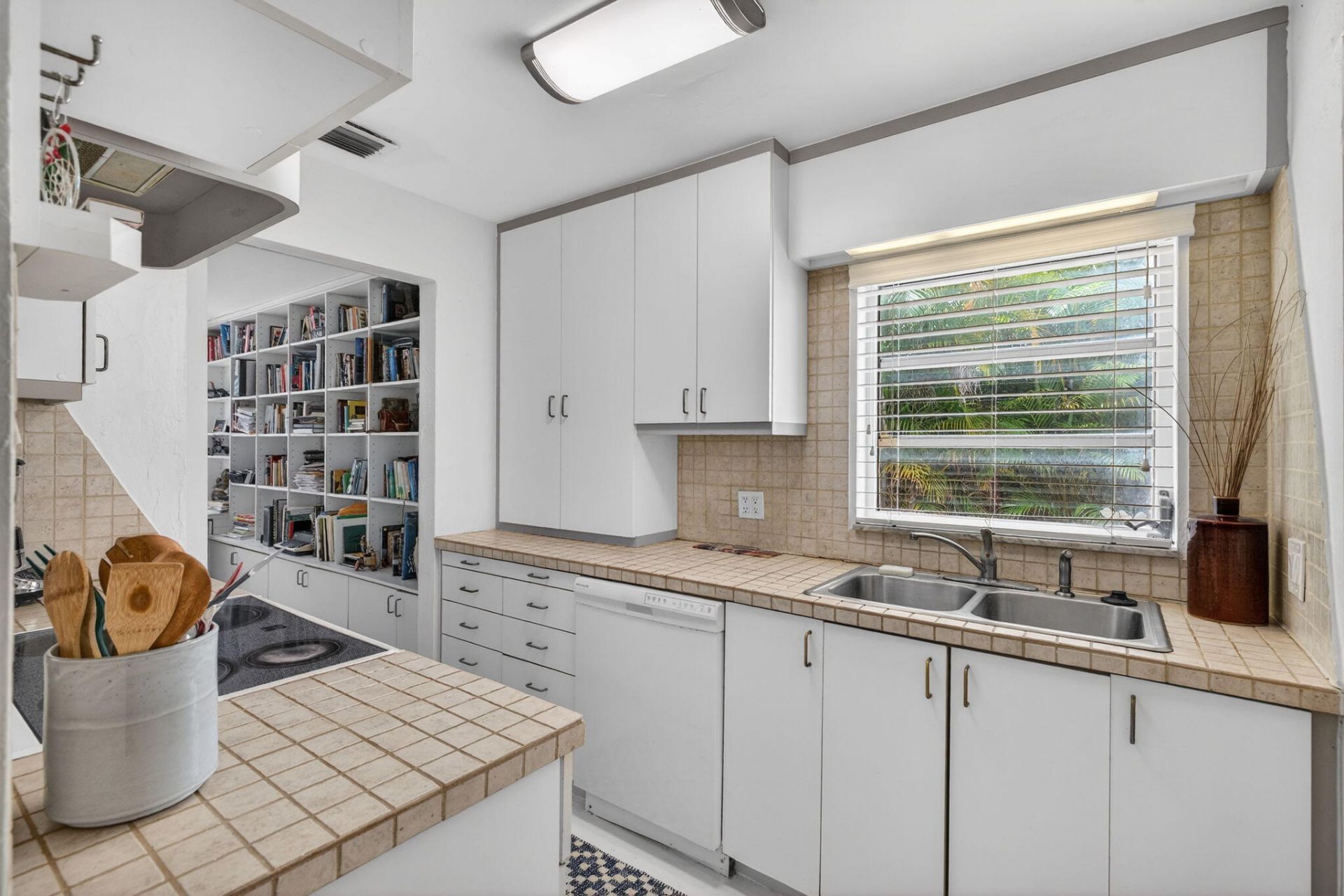 1720 SW 14th Street, Fort Lauderdale, FL 33312 Photo